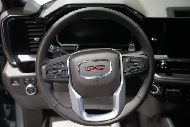 2026 GMC Sierra 1500 SLT - Photo 13