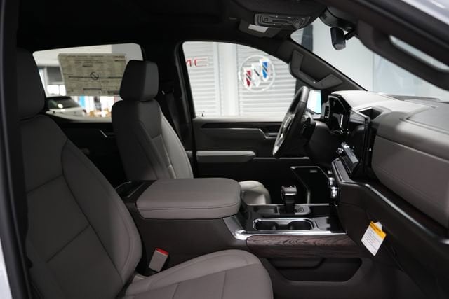 2026 GMC Sierra 1500 SLT - Photo 20