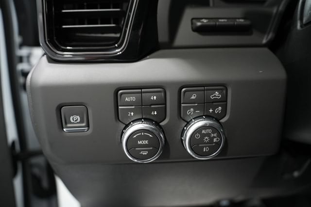 2026 GMC Sierra 3500HD AT4 - Photo 12