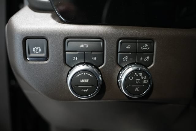 2026 GMC Sierra 1500 SLT - Photo 12