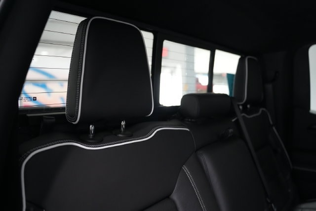 2026 GMC Sierra 1500 AT4X - Photo 19