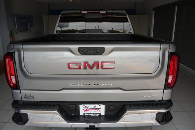 2026 GMC Sierra 1500 SLT - Photo 8