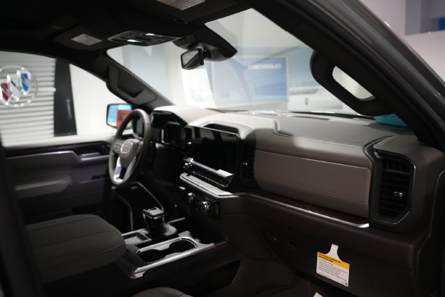2026 GMC Sierra 1500 SLT - Photo 21