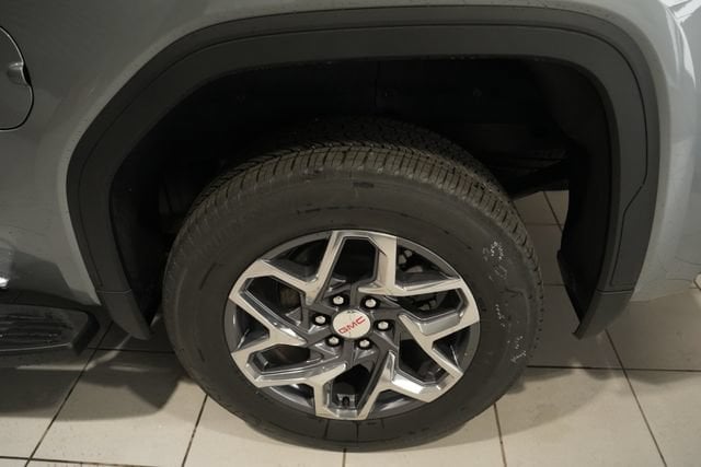2026 GMC Sierra 1500 SLT - Photo 10