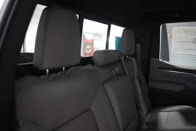 2026 GMC Sierra 1500 SLT - Photo 18