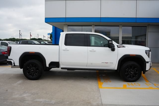 2026 GMC Sierra 3500HD AT4 - Photo 34