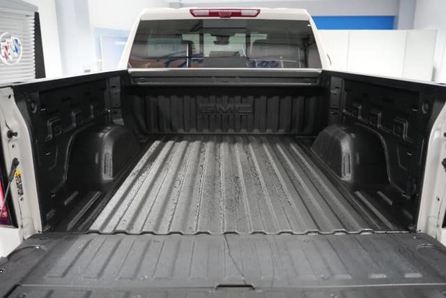 2026 GMC Sierra 1500 AT4X - Photo 9