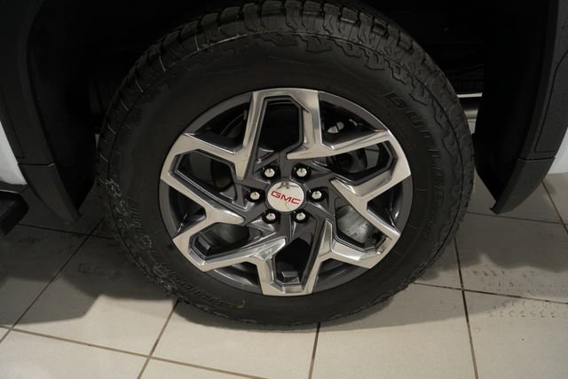 2026 GMC Sierra 1500 SLT - Photo 10