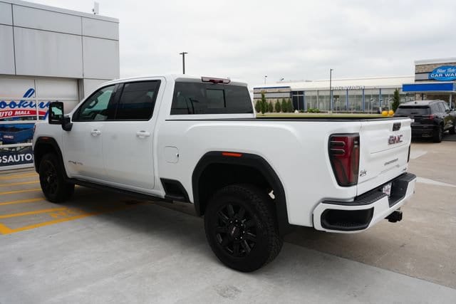 2026 GMC Sierra 3500HD AT4 - Photo 37