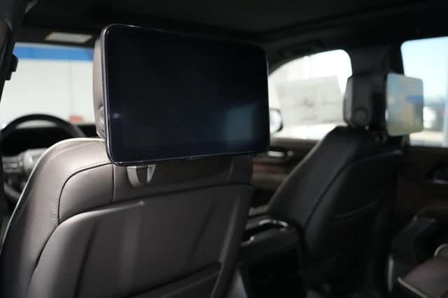 2026 GMC Yukon Denali Ultimate - Photo 19