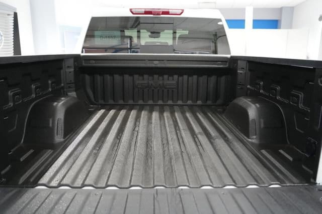 2026 GMC Sierra 1500 AT4 - Photo 9