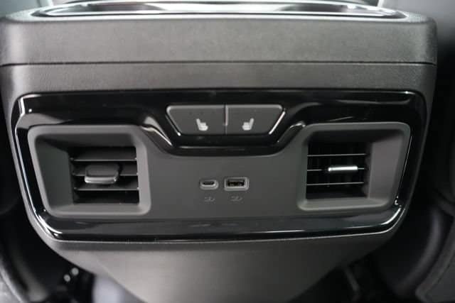2026 GMC Sierra 1500 AT4X - Photo 16