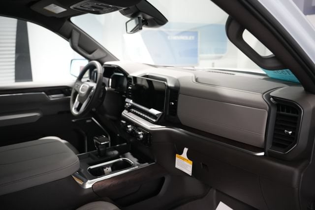 2026 GMC Sierra 1500 SLT - Photo 22