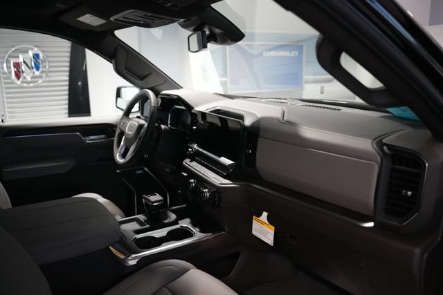 2026 GMC Sierra 1500 SLT - Photo 22