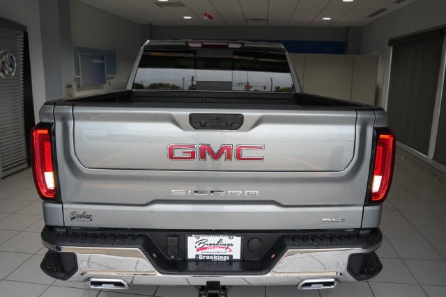 2026 GMC Sierra 1500 SLT - Photo 8