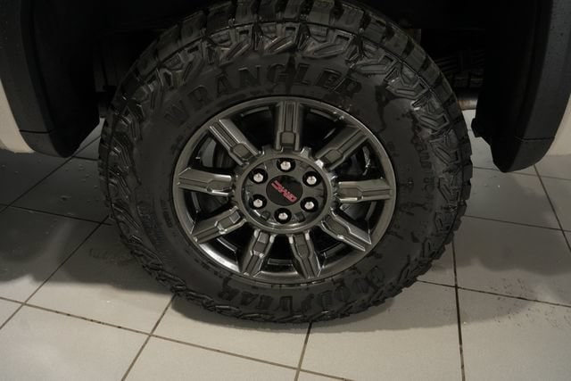 2026 GMC Sierra 1500 AT4X - Photo 10