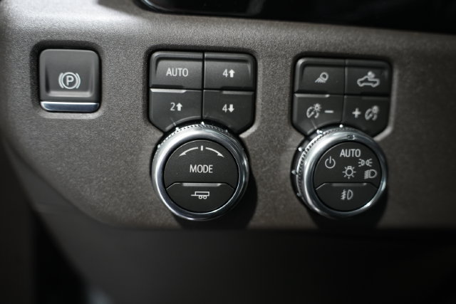 2026 GMC Sierra 1500 SLT - Photo 12