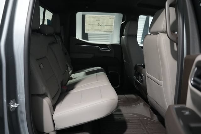 2026 GMC Sierra 1500 SLT - Photo 17