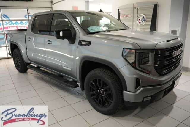 2026 GMC Sierra 4WD Crew Cab Short Box Elevation's photo