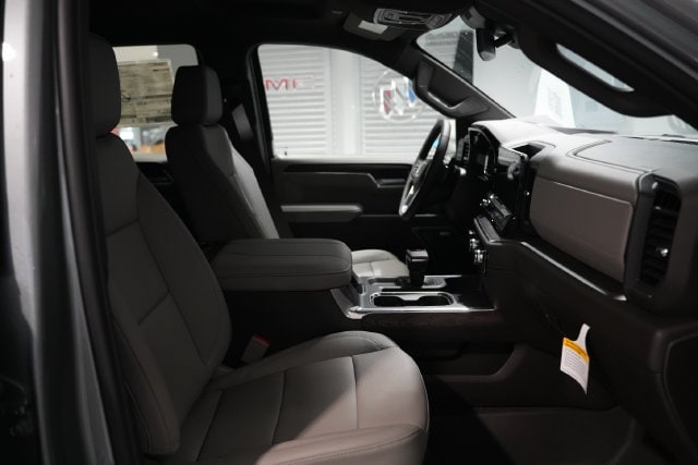 2026 GMC Sierra 1500 SLT - Photo 20