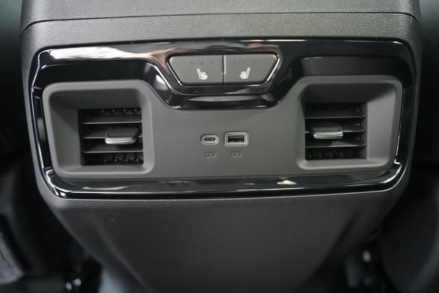 2026 GMC Sierra 3500HD AT4 - Photo 14