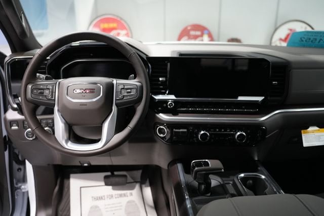 2026 GMC Sierra 1500 SLT - Photo 2