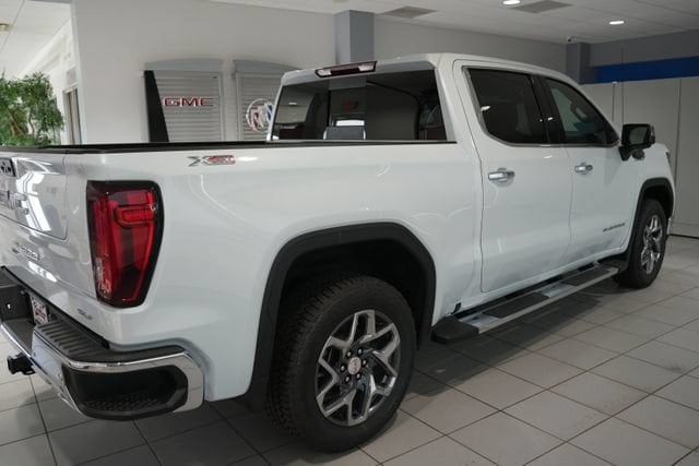 2026 GMC Sierra 1500 SLT - Photo 6