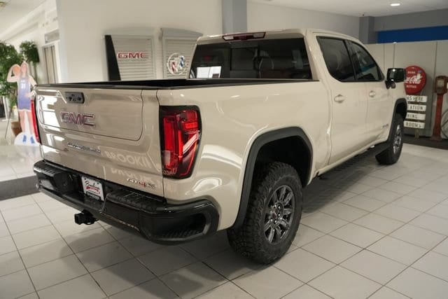 2026 GMC Sierra 1500 AT4X - Photo 7