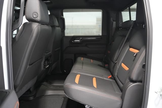 2026 GMC Sierra 3500HD AT4 - Photo 16
