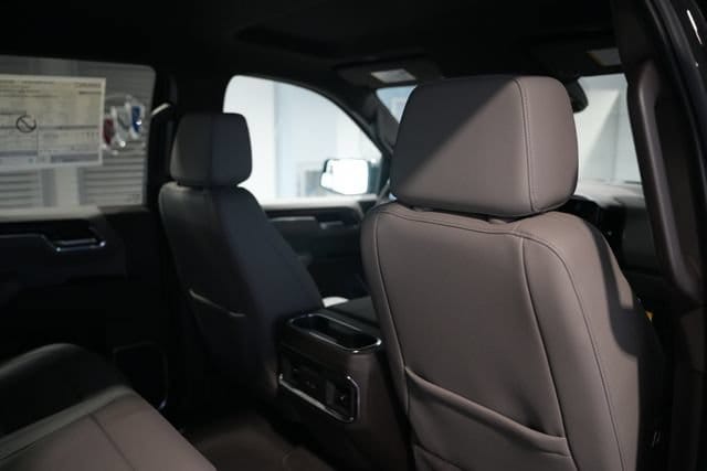 2026 GMC Sierra 1500 SLT - Photo 19