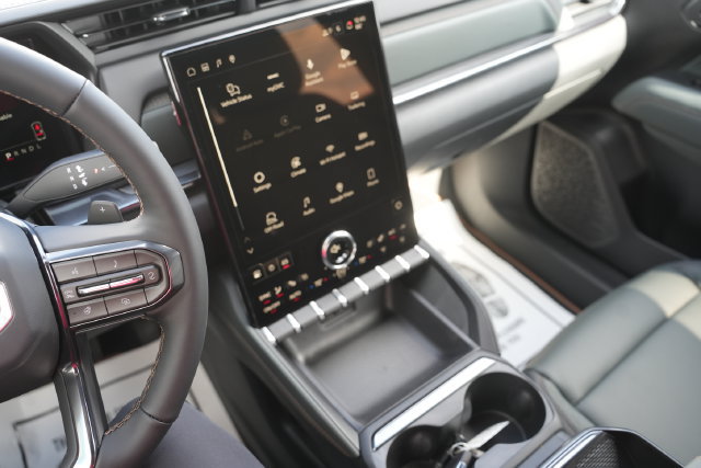 2027 GMC Terrain AT4 - Photo 26