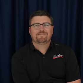 Staff member Derrick Dahlgren from ID_b0d072