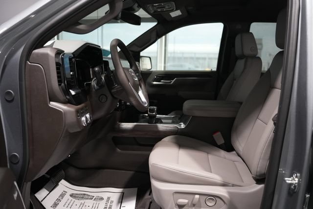 2026 GMC Sierra 1500 SLT - Photo 15