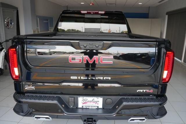 2026 GMC Sierra 1500 AT4 - Photo 8