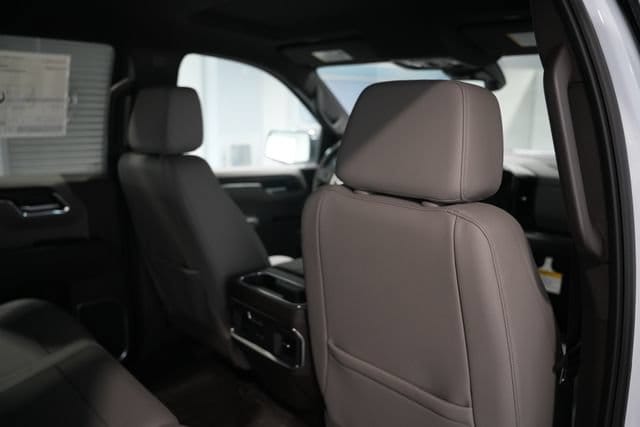 2026 GMC Sierra 1500 SLT - Photo 19