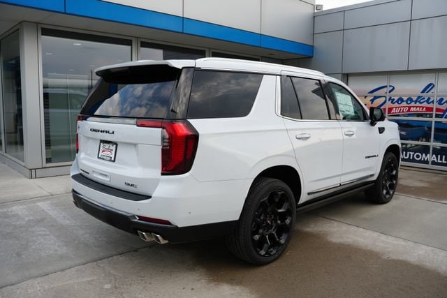 2026 GMC Yukon Denali Ultimate - Photo 36