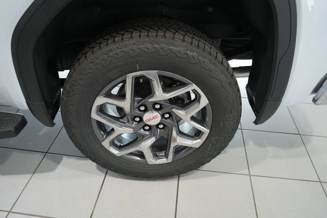 2026 GMC Sierra 1500 SLT - Photo 9