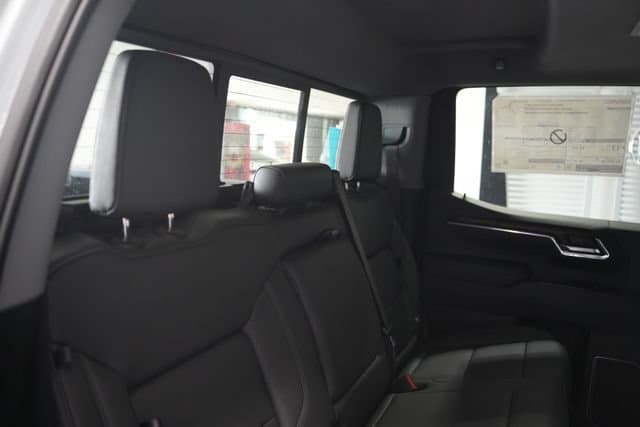 2026 GMC Sierra 1500 SLT - Photo 18