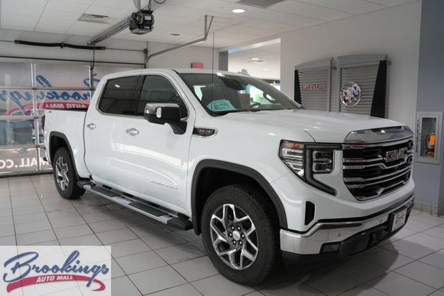 2026 GMC Sierra 4WD Crew Cab Short Box SLT's photo