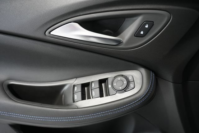 2026 Buick Encore GX Sport Touring - Photo 12