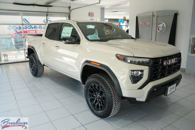 2026 GMC Canyon 4WD Elevation Crew Cab Short Box's photo