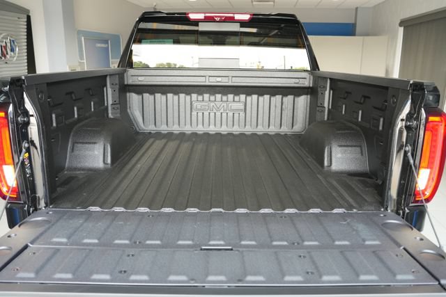 2026 GMC Sierra 1500 AT4 - Photo 9