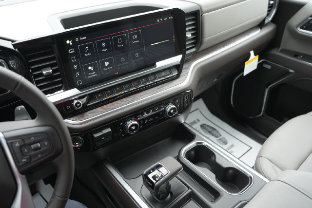 2026 GMC Sierra 1500 SLT - Photo 24