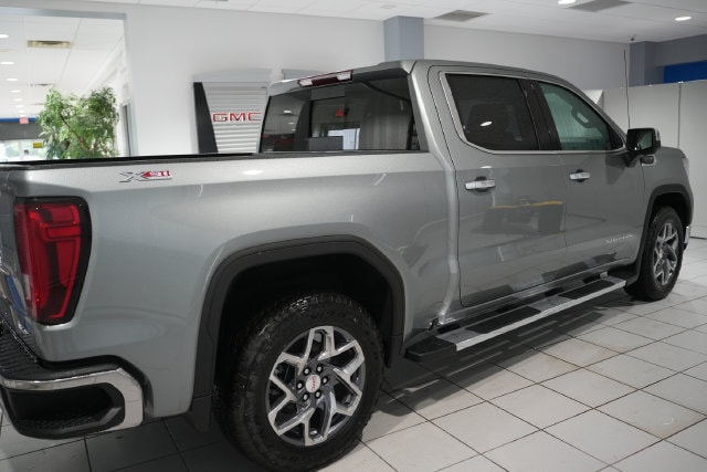 2026 GMC Sierra 1500 SLT - Photo 7