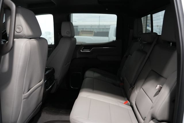 2026 GMC Sierra 1500 SLT - Photo 14