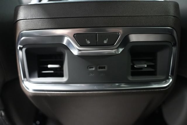 2026 GMC Sierra 1500 SLT - Photo 14
