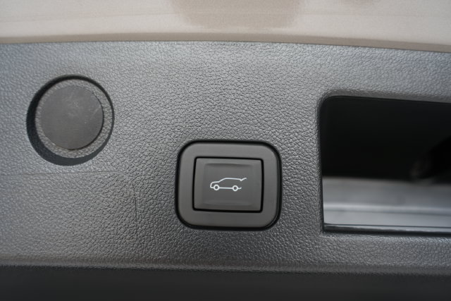 2027 GMC Terrain AT4 - Photo 10