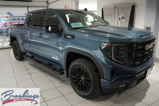 2026 GMC Sierra 4WD Crew Cab Short Box Elevation's photo