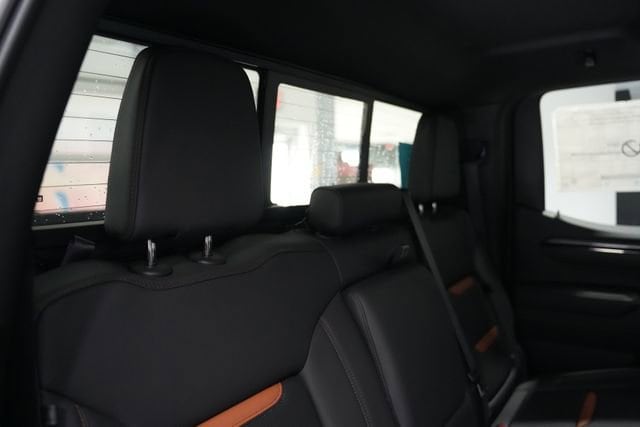 2026 GMC Sierra 1500 AT4 - Photo 18