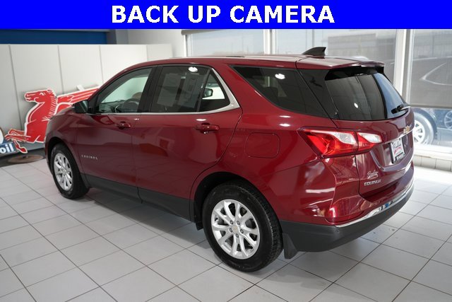 2018 Chevrolet Equinox LT photo 3